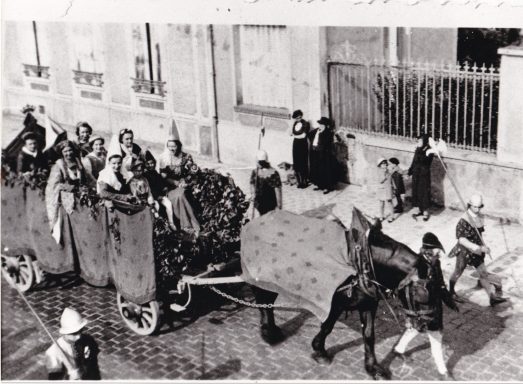 1938