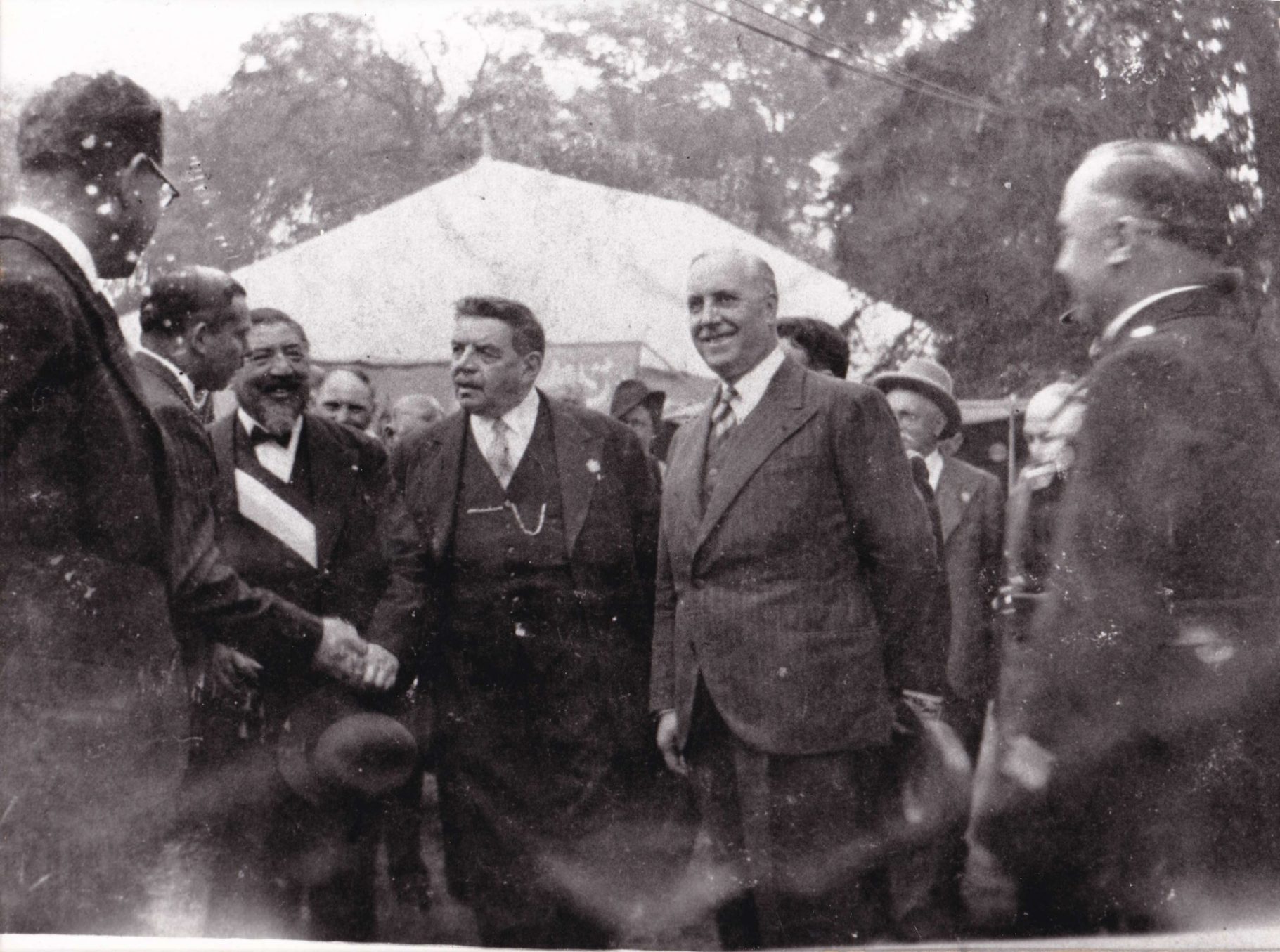 M. Edouard Herriot président du conseil avec à sa droite M. Arthur Chaussy Maire M. Edouard Herriot président du conseil avec à sa droite M. Arthur Chaussy Maire